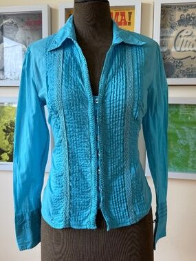 Vintage Y2K Turquoise Pintuck Button-Up Blouse | Cottagecore Lace Trim Fitted